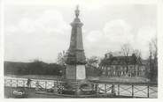 08 Ardenne CPSM FRANCE 08 "Vireux Molhain, monument aux morts et château de Vireux Wallerand"