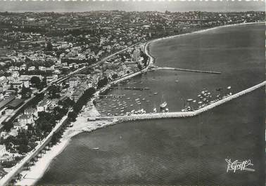 CPSM FRANCE 06 "Golfe Juan, vue aérienne, ensemble du port et de la ville"