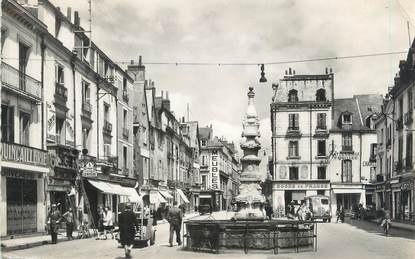 CPSM FRANCE 37 "Tours, la fontaine de Beaune"