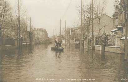 CPA FRANCE 92 "Rueil, avenue du chemin de fe r" / INONDATIONS 1910