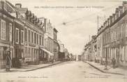 72 Sarthe CPA FRANCE 72 "Fresnay sur Sarthe, avenue de la république" / POMPE A ESSENCE