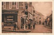 19 Correze CPA FRANCE 19 "Ussel, avenue Victor Hugo" / POMPE A ESSENCE