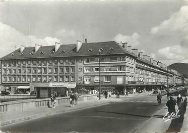 CPSM FRANCE 88 "Saint Dié, le quai Delattre et le pont"