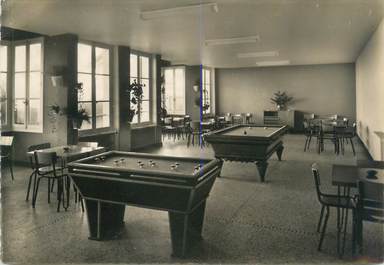 CPSM FRANCE 63 "Chanat La Mouteyre, salle de jeux" / BILLARD