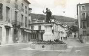 30 Gard CPSM FRANCE 30 "Le Vigan, statue du chevalier d'Assas"