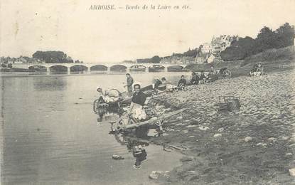 CPA FRANCE 37 "Amboise, bords de la Loire" / LAVEUSE