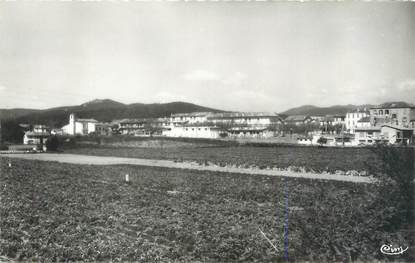 CPSM FRANCE 83 "La Londe les Maures, l'église, panorama"