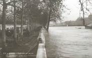 75 Pari CPA FRANCE 75 "Paris Inondation 1910, le barrage quai des tuileries" / Ed. ELECTROPHOT