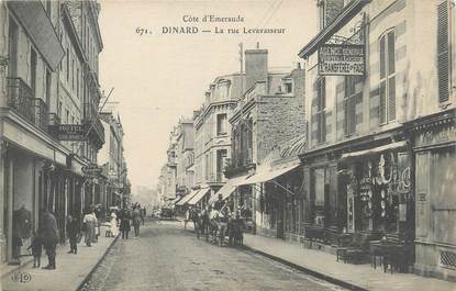 CPA FRANCE 35 "Dinard, la rue Levavasseur"