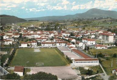 / CPSM FRANCE 43 "Retournac, vue générale aérienne" / STADE