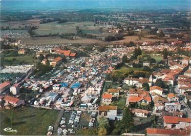 CPSM FRANCE 38 "Beaucroissant, la foire, vue aérienne"