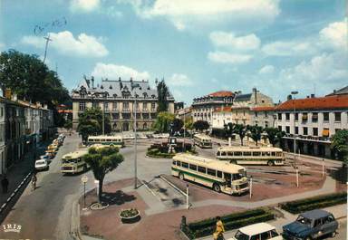 / CPSM FRANCE 55 "Bar Le Duc, place Reggio" / BUS