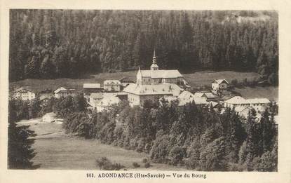 / CPA FRANCE 74 "Abondance, vue du Bourg"