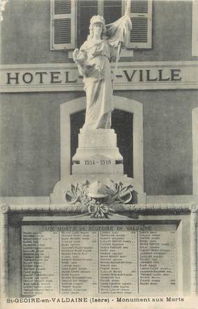 CPA FRANCE 38 "Saint Geoire en Valdaine, monument aux morts "