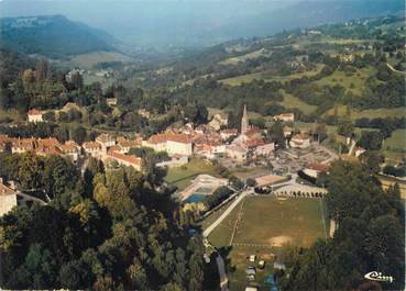 CPSM FRANCE 38 "Saint Geoire en Valdaine, vue générale, le camping, la piscine"