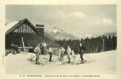 CPA FRANCE 38 "Chartreuse, skieurs au col de porte" / SKI