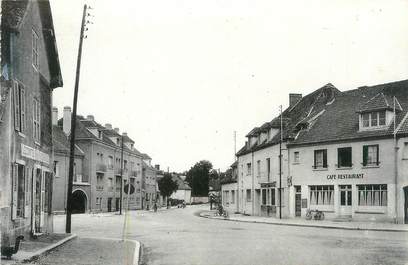 CPSM FRANCE 10 "Chaource, rue des Fontaines reconstruite"