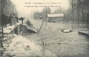 10 Aube CPA FRANCE 10 "Troyes, le chemin des Ponts de la Loge" / INONDATION