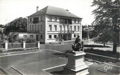 CPSM FRANCE 50 "Coutances, la sous préfecture"