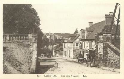 CPA FRANCE 50 "Saint Lo, rue des Noyers"