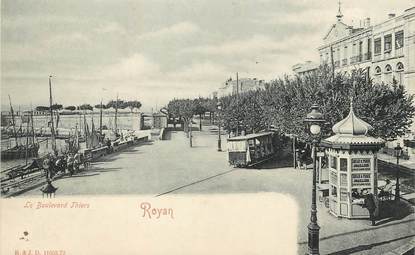 / CPA FRANCE 17 "Royan, le bld Thiers"