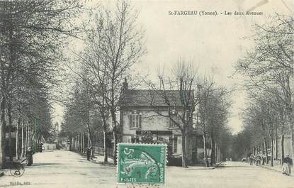 CPA FRANCE 89 "Saint Fargeau, les deux avenues"