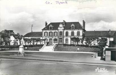 CPSM FRANCE 89 "Moneteau, place de la mairie"