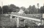 89 Yonne CPSM FRANCE 89 "L'Isle sur Serein, la passerelle"