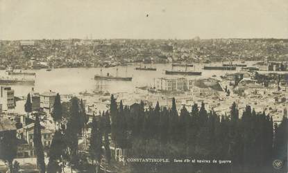 CPA TURQUIE "Constantinople, Corne d'Or et navires de guerre"