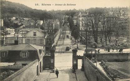 CPA FRANCE 92 "Sèvres, avenue de Bellevue"