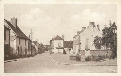 CPA FRANCE 89 "Dracy sur Ouanne, la mairie et le monument aux morts"