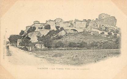 CPA FRANCE 84 "Vaison la Romaine, la vieille  ville"