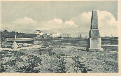 CPA TUNISIE "Ile de Djerba, monument aux morts"