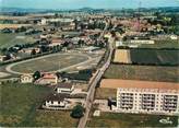 38 Isere CPSM FRANCE 38 "Heyrieux, Vue générale aérienne" / STADE