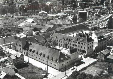 CPSM FRANCE 38 "Voiron, la distillerie de la Grande Chartreuse"