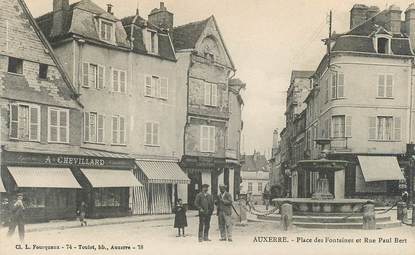 CPA FRANCE 89 "Auxerre,  la Place des Fontaines et rue Paul Bert"