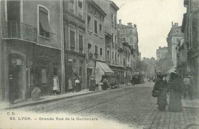 CPA FRANCE 69 "Lyon, grande rue de la Guillotière"