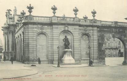 CPA FRANCE 54 "Nancy, statue de l'architecte Héré"