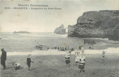 CPA FRANCE 64 "Biarritz, baigneurs au port vieux"