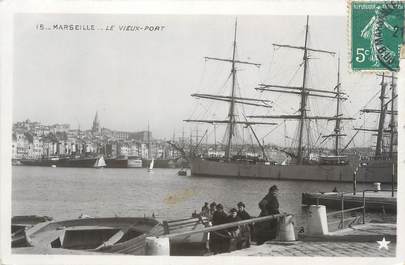 CPA FRANCE 13 "Marseille, le vieux port" / BATEAU