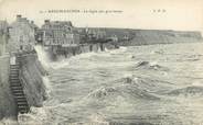 14 Calvado CPA FRANCE 14 "Arromanches, la digue par gros temps"