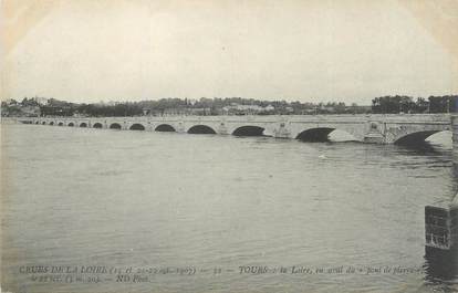 CPA FRANCE 37 "Tours, la loire en aval du pont de Pierre"