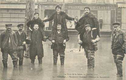 CPA FRANCE 92 "Clichy, boulevard National, groupe de sauveteurs" / INONDATION 1910