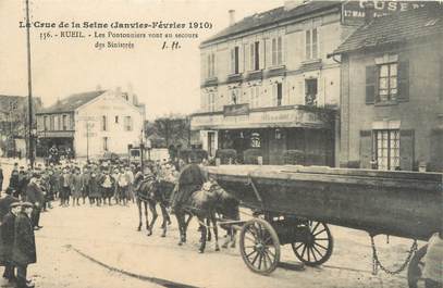 CPA FRANCE 92 "Rueil, les pontonniers vont au secours des Sinistrés" / INONDATION 1910