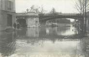 75 Pari CARTE PHOTO FRANCE 75007 "Paris, porte de Versailles sous le pont du chemin de fer" / INONDATION 1910