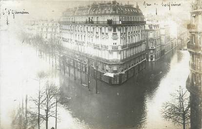 CARTE PHOTO FRANCE 75 "Paris, bld Saint Germain et avenue Solférino" / INONDATION 1910