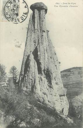 CPA FRANCE 74 "Dans les Alpes, une pyramide d'érosion"