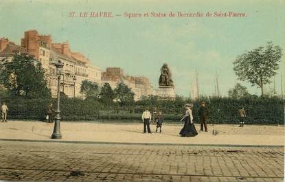 CPA FRANCE 76 "Le Havre, square et statue de Bernardin de Saint Pierre "