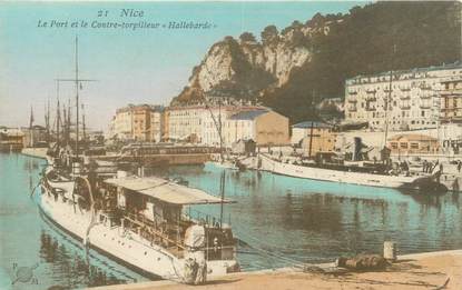 CPA FRANCE 06 "Nice, le port et le contre torpilleur Hallebarde"
