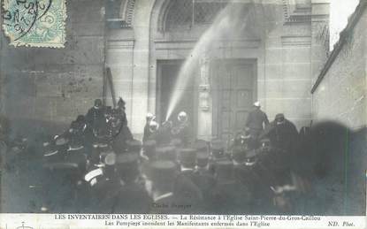 CPA FRANCE 75 "Paris, Les inventaires dans les Eglises, la Résistance à l'Eglise St Pierre du Gros Caillou "